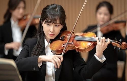 A scene from "Do You Like Brahms?" in this photo provided by SBS (PHOTO NOT FOR SALE) (Yonhap)
