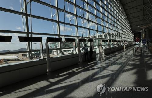 The photo shows a quiet Incheon International Airport on Oct. 5, 2020. (Yonhap)