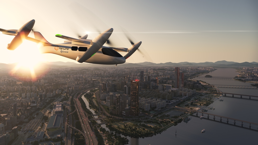 This image provided by Hanwha Group on June 14, 2022, shows a rendered model of Butterfly, an all-electric vertical take-off and landing (eVTOL) aircraft, or "flying taxi," under development by South Korea's Hanwha Systems Co. and U.S. eVTOL developer Overair Inc. (PHOTO NOT FOR SALE) (Yonhap)