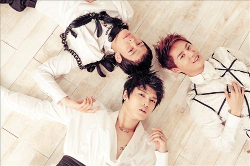 <JYJ "싱어송라이터 도전? 우린 계속 아이돌"> - 2