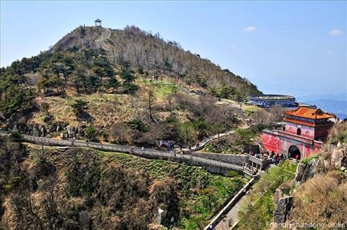 <중국 5대 명산 타이산에 `한국길' 뚫려> - 2
