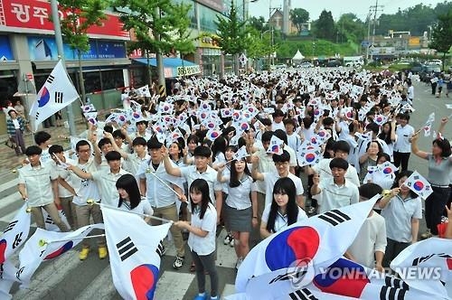 '광복70주년 기념' 내달 14일 임시공휴일 지정 검토 - 2