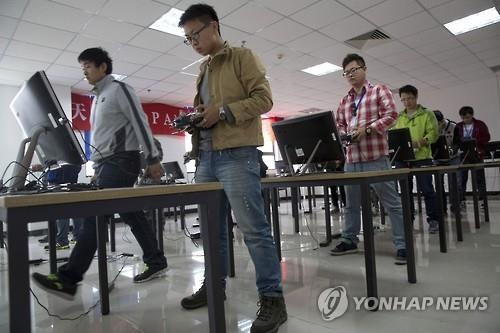 중국, '드론강국' 굳히기…수요 1만명 예상에 조종사 학원 성황 - 3