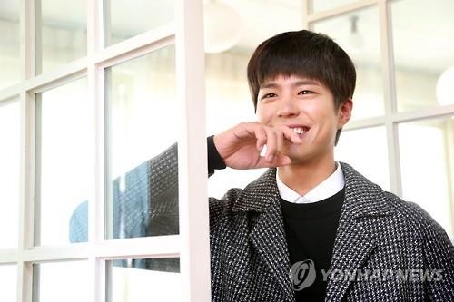 박보검 "떴다고요? 앞으로도 지하철 탈거예요" - 2