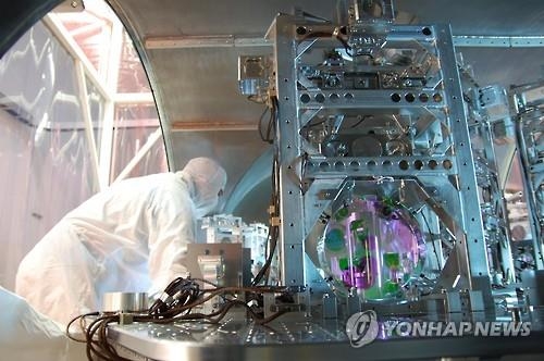 < SNS돋보기> 중력파 직접 탐지 성공…"100년 앞선 아인슈타인 놀라워" - 2