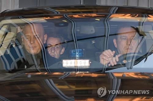 사르코지 불법대선자금 정식수사 받아…내년 대선판세 영향 줄까(종합) - 2