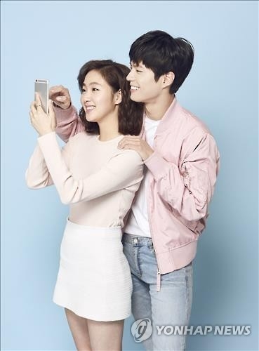 온라인편집매장 G9, 박보검·김고은 새 모델로 - 2