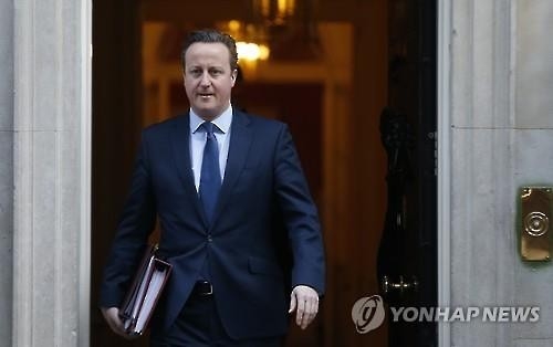 "캐머런, 브렉시트 지지 '절친' 법무장관에 분노…해임 가능성" - 3