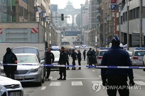 벨기에 검찰 "파리·브뤼셀 테러 용의자 5명 체포"(종합) - 2