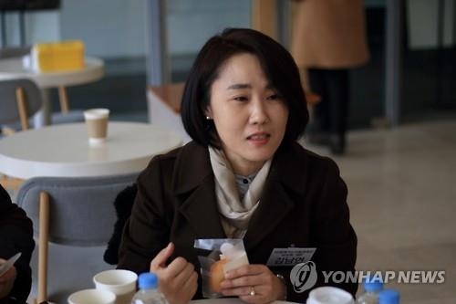 정치인까지 장애인 외면하자 강남 주부는 투사로 변신(종합) - 2