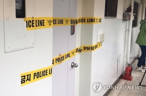 [단독] "계획적으로 잔인하게" 친부살해 40대 남매…이틀전 '이사예약' - 2