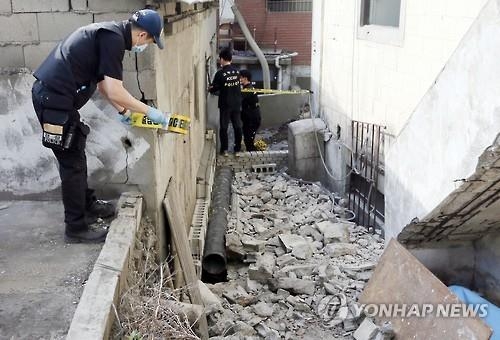 '콘크리트 속 백골' 신원 확인 안 돼…미제 가능성 - 3