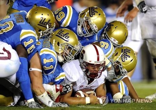 UCLA 스포츠부, 언더아머와 15년간 3천300억원 후원계약 - 2