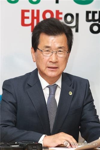 이시종 지사 "서울∼세종고속도로 청주 경유 반대 안해" - 2