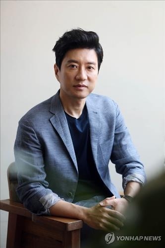 '특별수사' 김명민 "배우가 죽겠는데 감독은 컷 안 해" - 2
