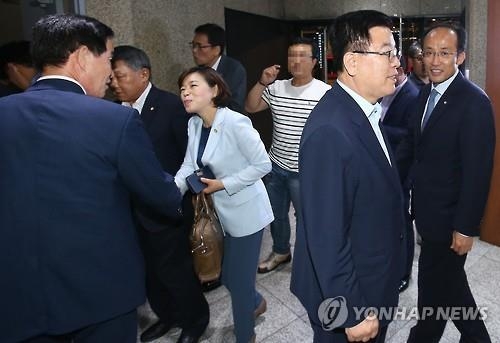 정진석, TK 초재선 전원과 만찬…신공항·院구성 화두로 - 2