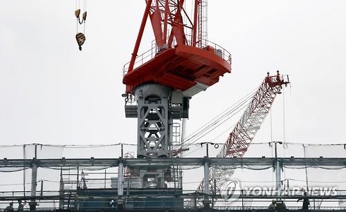 일본 4월 기계수주 전월비 11%↓…1년11개월만에 최대폭 감소 - 2