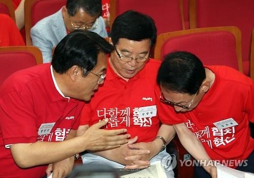 與 연찬회 "반성·혁신" 외치며 '계파청산' 선언(종합) - 3