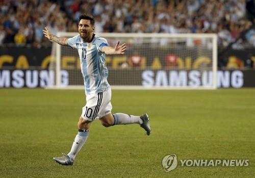 해트트릭 메시 "부상에서 돌아와 기쁘다" - 2