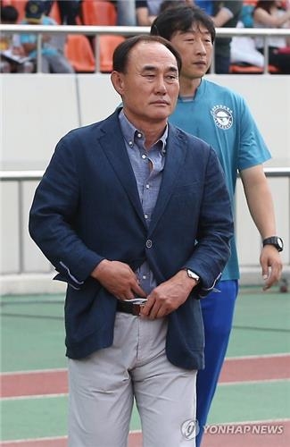 <프로축구> 성남 김학범 감독 "전북 무패 깰 수 있었는데…" - 2
