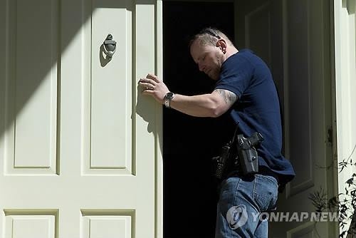 테러음모·올랜도 난사 지지 17살 호주 소년 뒤늦은 눈물 - 2