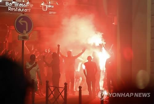 프랑스, 유로 2016 러시아 극우 축구팬 20명 추방 - 3