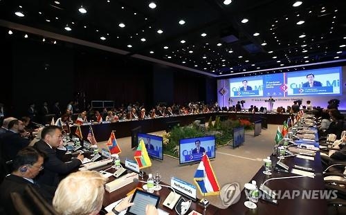 윤장현 광주시장 아셈장관회의서 '창조혁신도시 연대' 제안 - 2