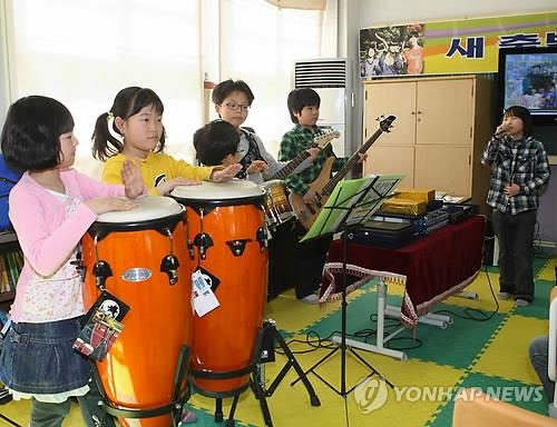 전북 5년만에 초등교 폐교…'통폐합 반대' 정책 바뀌나 - 2