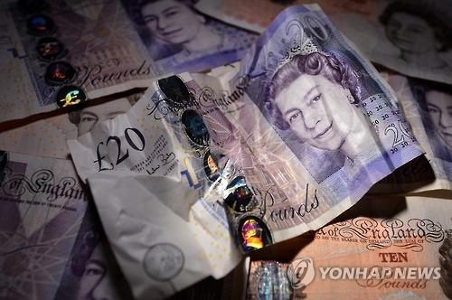 <브렉시트> 공격받는 영국 자존심…헤지펀드들 파운드 약세 베팅 - 2