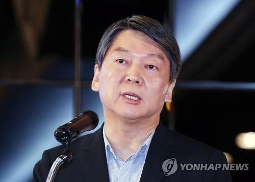 안철수, 사퇴 후 첫 외부행보…"강펀치 버텨야 이겨" - 2