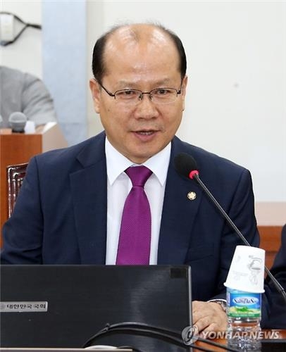 與의원, 사드배치 지역민 괌 방문 제안…한민구 "좋은 생각" - 2