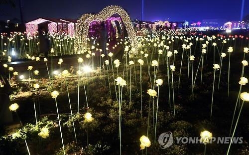 <주말 N 여행> 영남권: 부산 여름은 역시 '바다축제'…파도·음악·바람에 풍덩 - 4