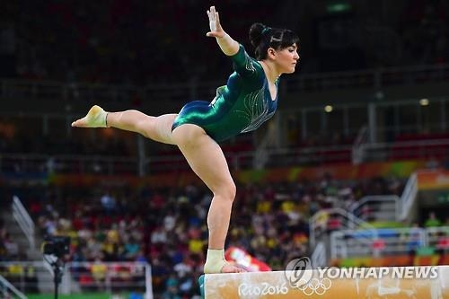 <올림픽> '뚱보' 멕시코 여자 체조선수 선전에도 몸집 논란 - 2