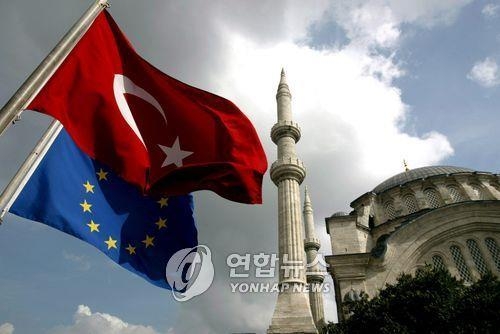 관계회복 러·터키 서방협공 시작…각각 우크라·EU 맹비난 - 4