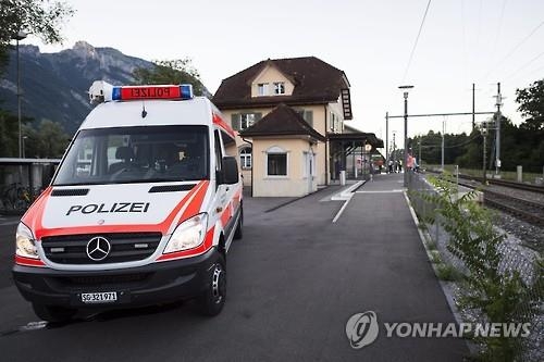 스위스 열차서 괴한 방화·칼부림…6명 부상(종합2보) - 3