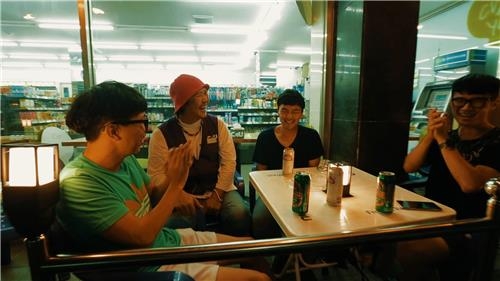 육중완, 편의점 알바생에 도전하다…'SBS스페셜' - 2