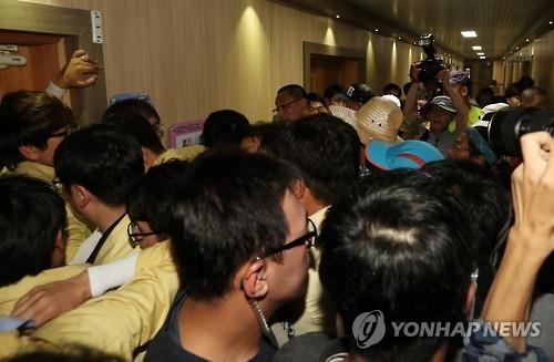 "성산포대 뺀 제3의 장소로"…사드배치 변수는 - 3