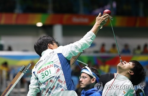 <패럴림픽> 정호원 투구!