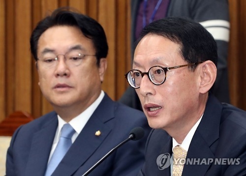 與 "아니면 말고식 폭로가 野 불치병…정쟁 대신 정책 내놔야" - 1