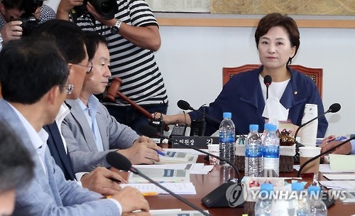 <사진 설명 : 예결특위 소위를 주재하는 김현미 위원장>