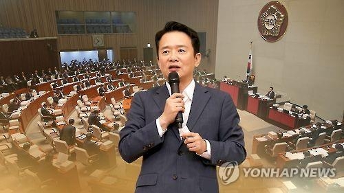남경필 "위기탈출의 출발은 이정현 대표 사퇴" - 1