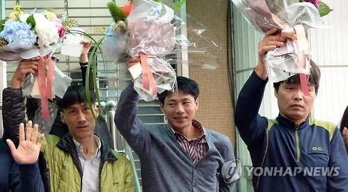 < SNS돋보기> '삼례 3인조' 무죄 확정…"저분들 인생은 어쩌나" - 1