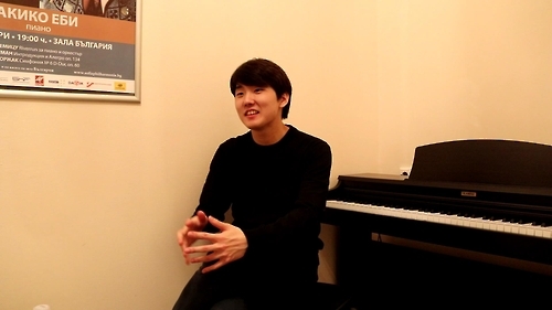 조성진 "'티켓 9분만에 매진' 소식, 신기해요"