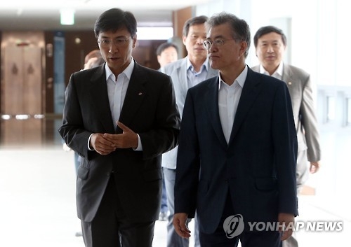 文-安, '盧의 유산' 대연정 놓고 '정면충돌'…막오른 적통경쟁 - 2