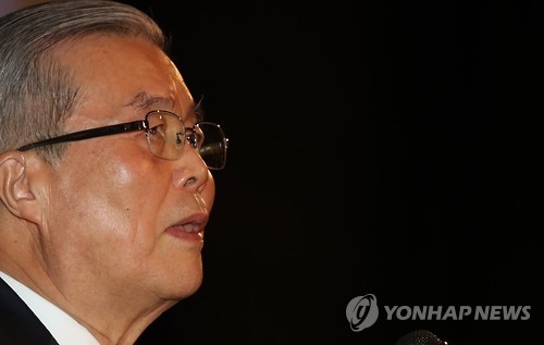 김종인 '킹' 도전하나…非文 개헌연대 구심점 자임할 듯 - 1