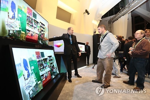 '무서운 추격자' 중국, 3년 새 LCD 점유율 2배로 늘려 - 1