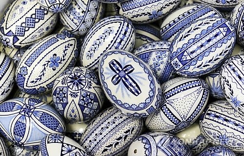 독일 드레스덴의 부활절 축제에 나온 부활절 계란[EPA=연합뉴스]