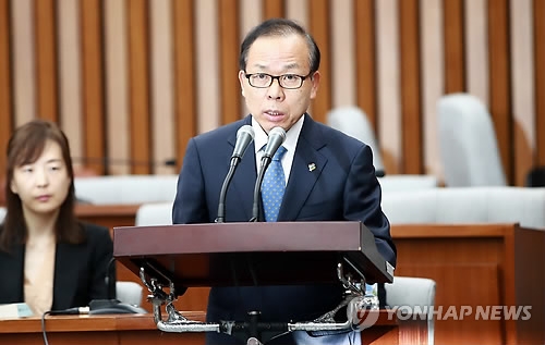 김이수 "이념 대결 국면에서 화합의 가치 추구" - 1