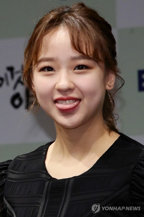 '체조요정' 손연재-FT아일랜드 최종훈, 열애설 휩싸여 - 1
