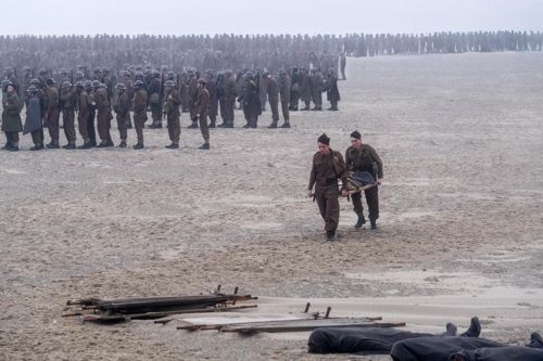 육해공을 넘나드는 숨 막히는 전투…영화 '덩케르크' - 2